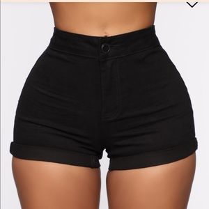 Fashion Nova Shape Shift Shorts Black